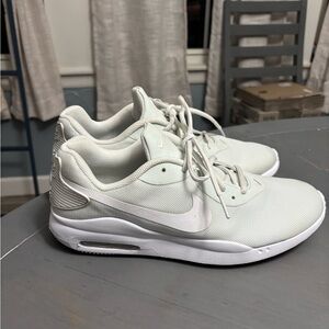 Nike Women's Off White Sneakers